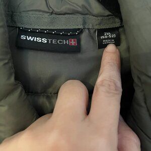 dark green puffer jacket 2XL